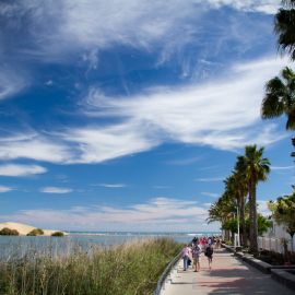 maspalomas_dunes_and_beach_-_febr_2011_-004